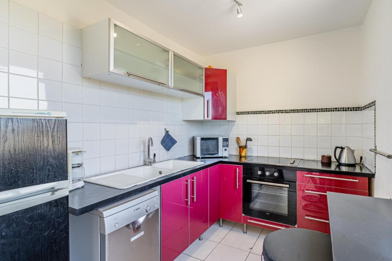 Park & Suites -Wifi-Netflix-Vue Marseille Exteriör bild